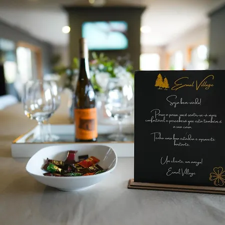 Nyaraló Ermal Village